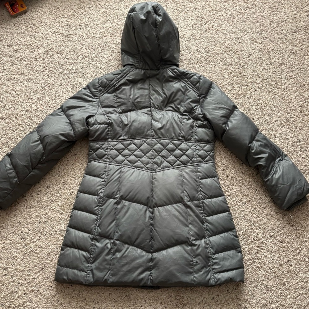 Guess Women's Grey Puffer Coat  size L - preowned - Picture 7 of 12